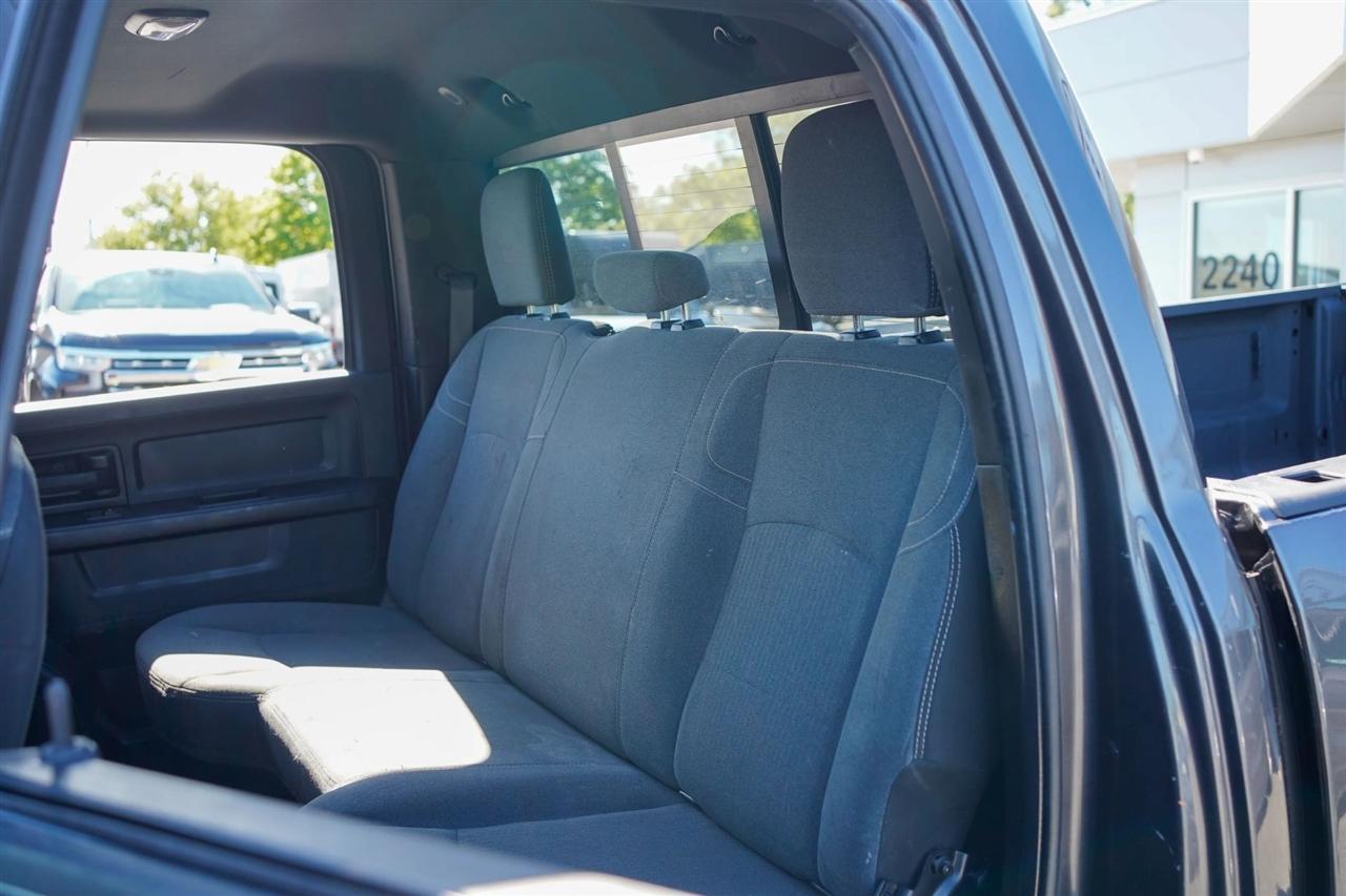 RAM 3500 Tradesman Crew Cab 4WD DRW 2021