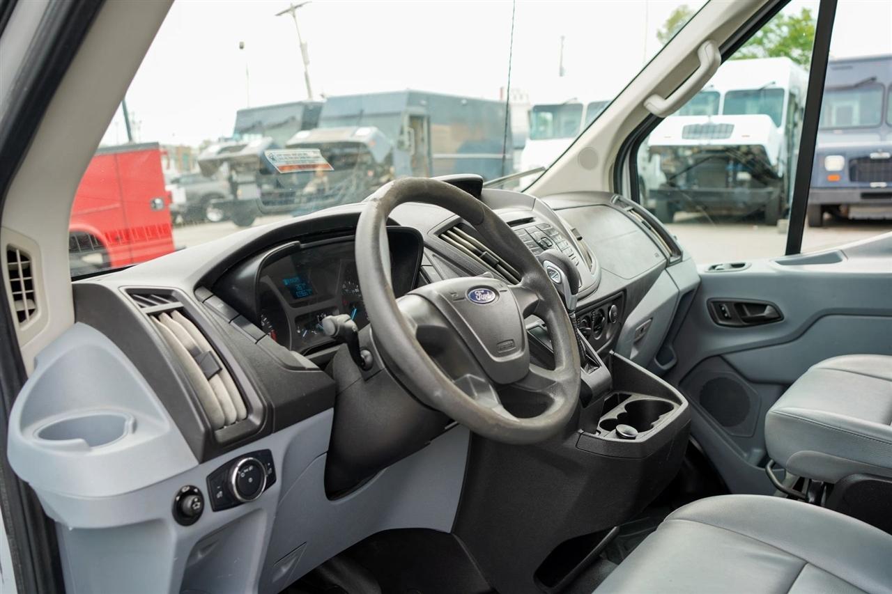 Ford Transit 150 Van Med. Roof w/Sliding Pass. 148-in. WB 2019