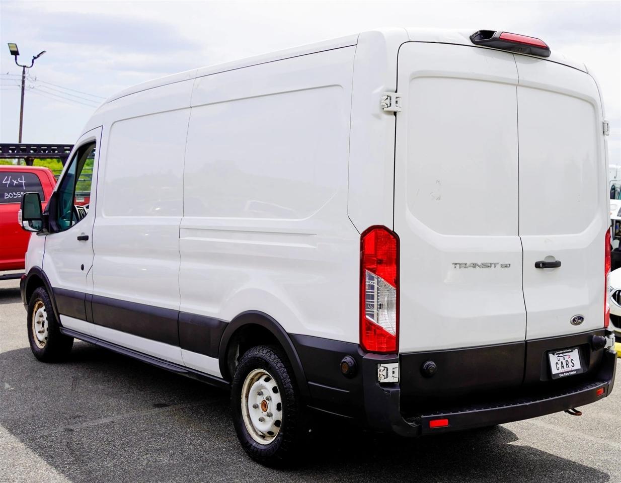 Ford Transit 150 Van Med. Roof w/Sliding Pass. 148-in. WB 2019