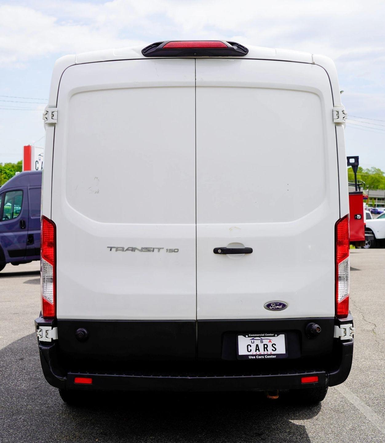 Ford Transit 150 Van Med. Roof w/Sliding Pass. 148-in. WB 2019
