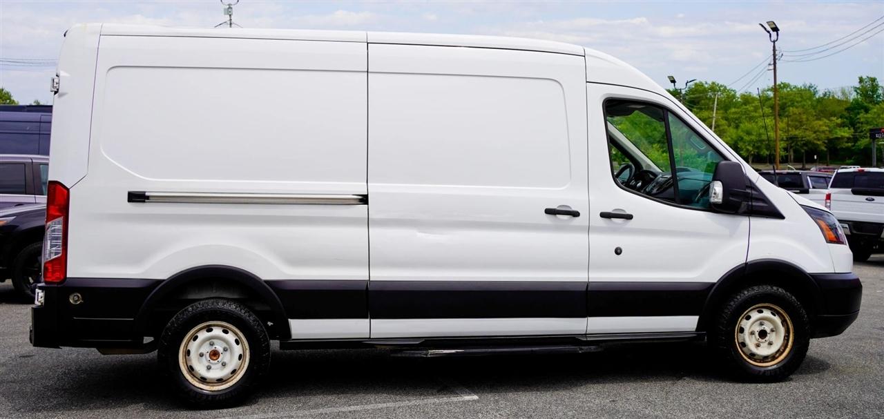 Ford Transit 150 Van Med. Roof w/Sliding Pass. 148-in. WB 2019