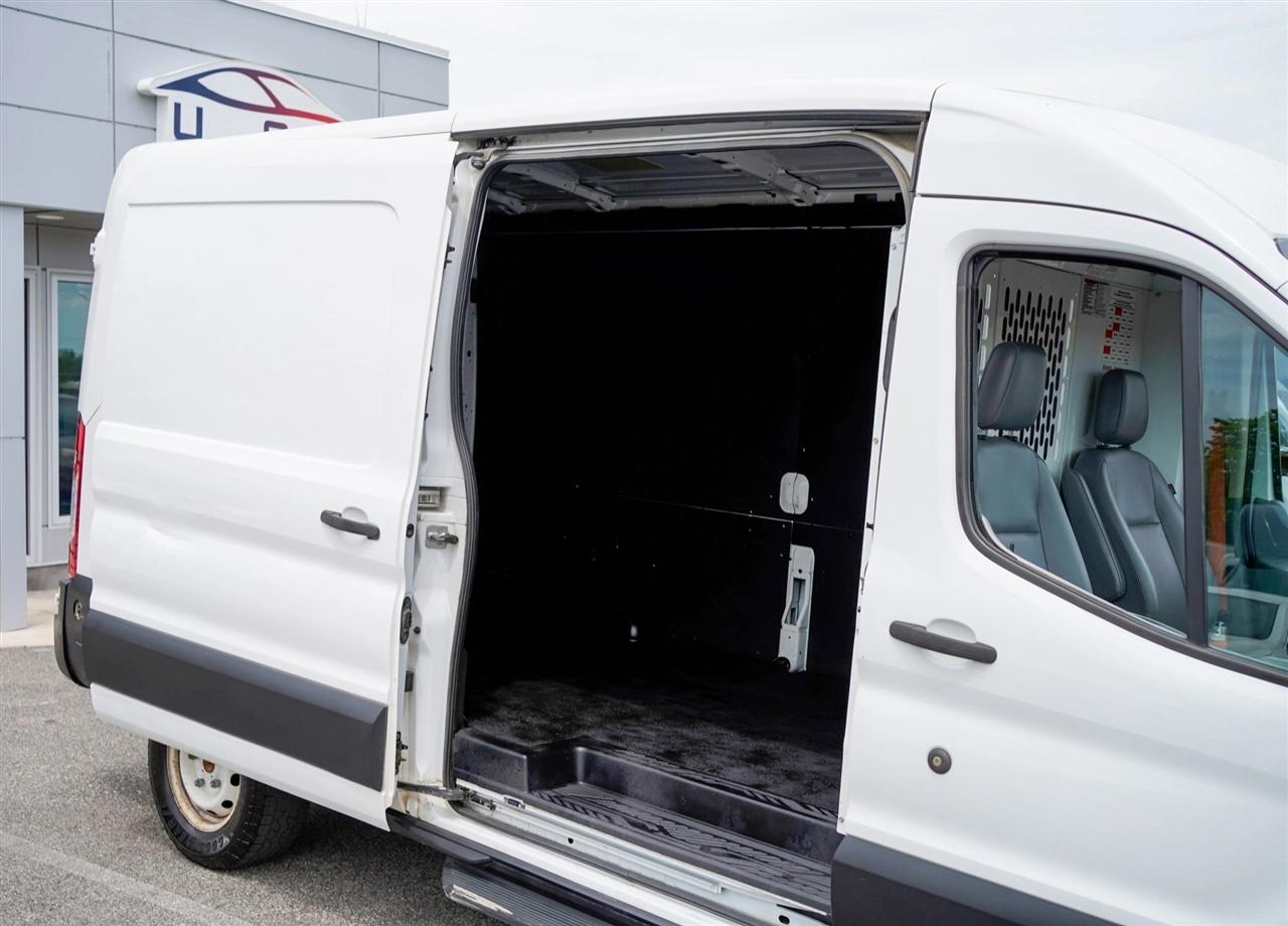 Ford Transit 150 Van Med. Roof w/Sliding Pass. 148-in. WB 2019