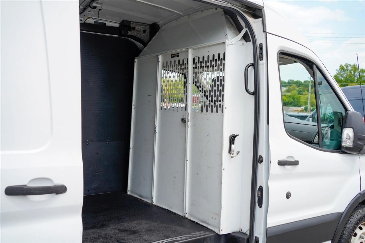 Ford Transit 150 Van Med. Roof w/Sliding Pass. 148-in. WB 2019