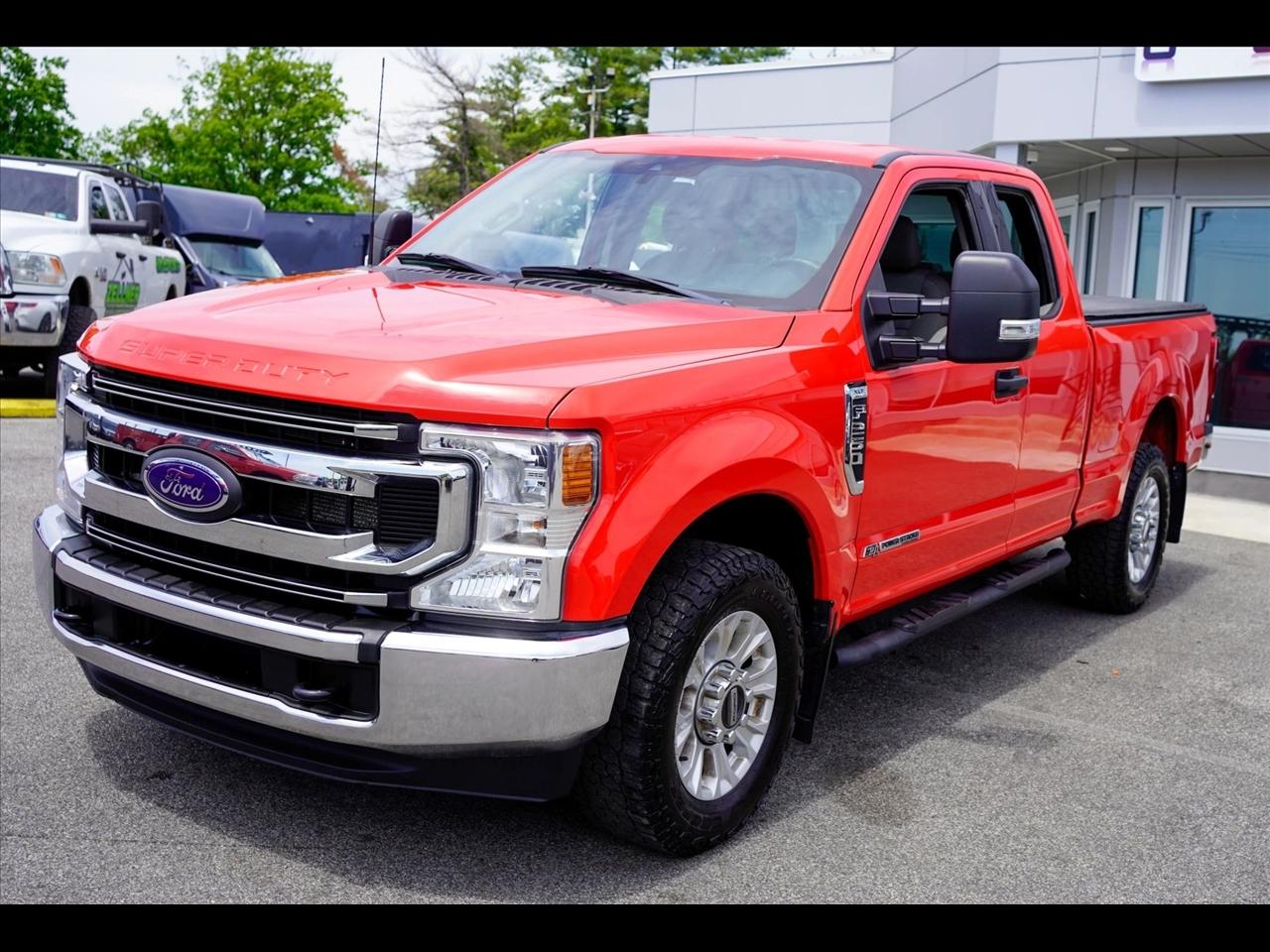 Ford F-250 SD XLT SuperCab 2WD 2022