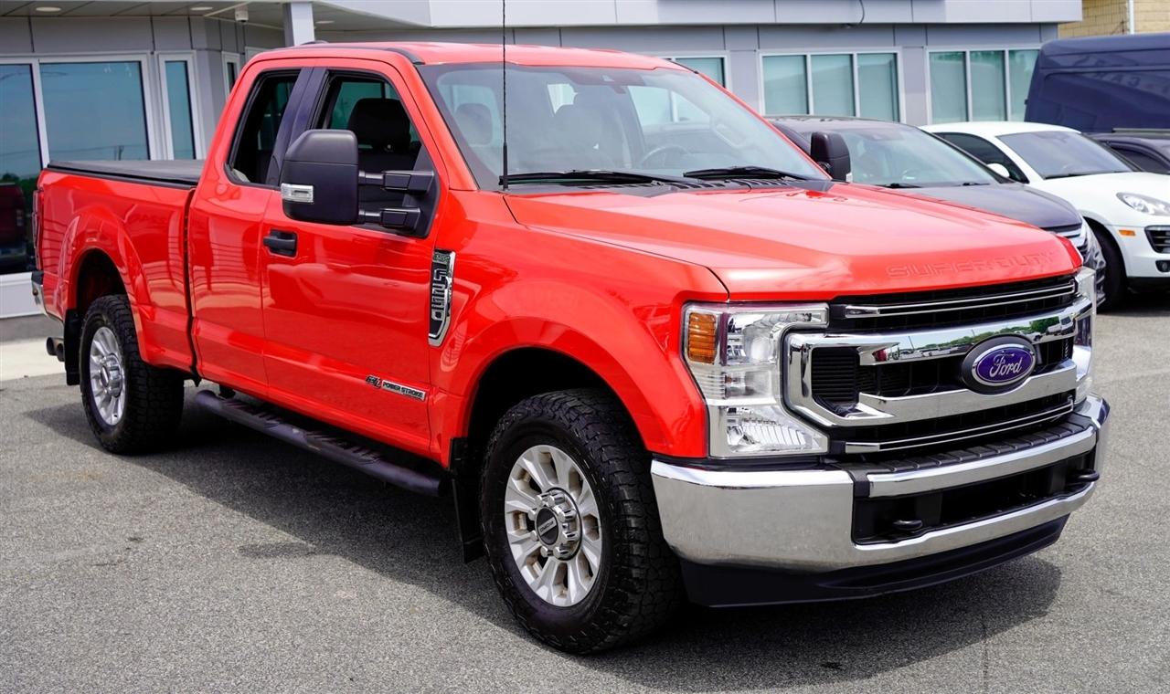 Ford F-250 SD XLT SuperCab 2WD 2022