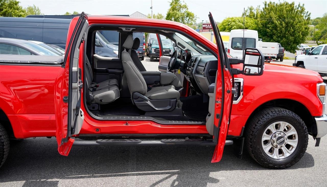 Ford F-250 SD XLT SuperCab 2WD 2022