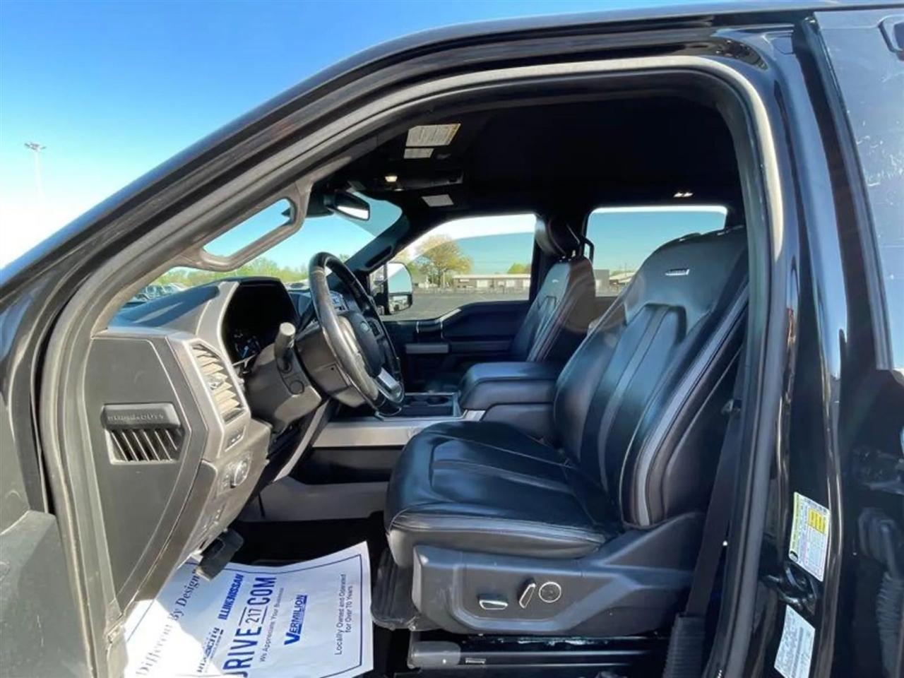 Ford F-250 SD Lariat Crew Cab 4WD 2019