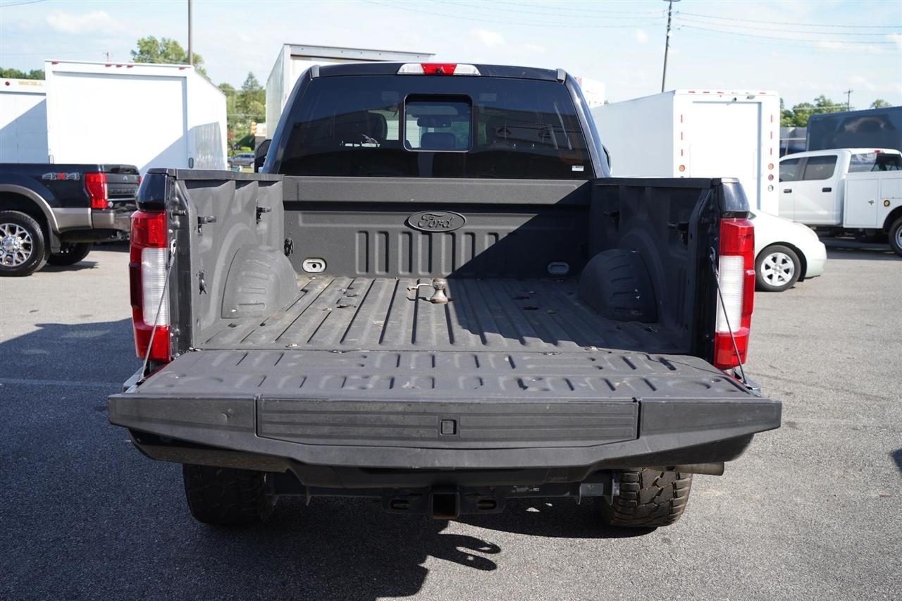 Ford F-250 SD Lariat Crew Cab 4WD 2019