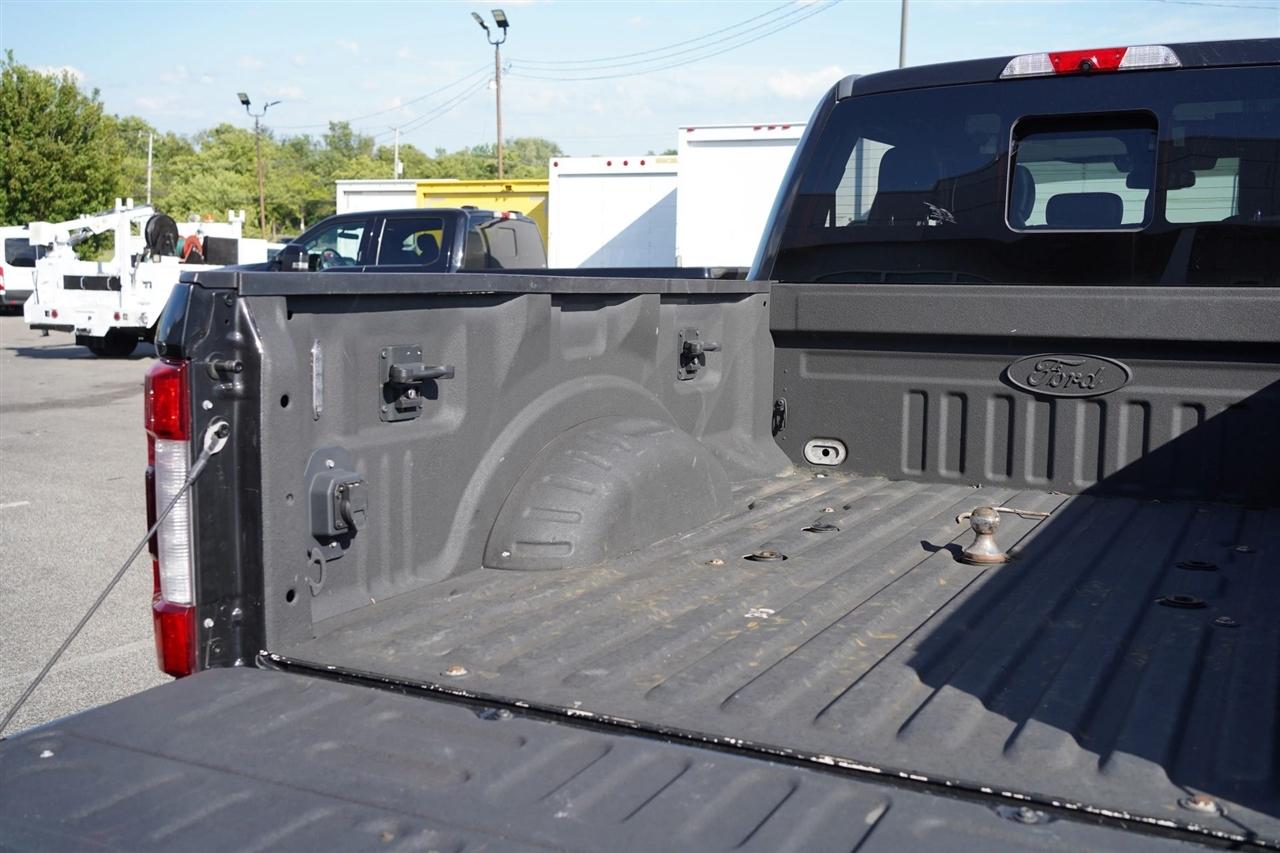 Ford F-250 SD Lariat Crew Cab 4WD 2019