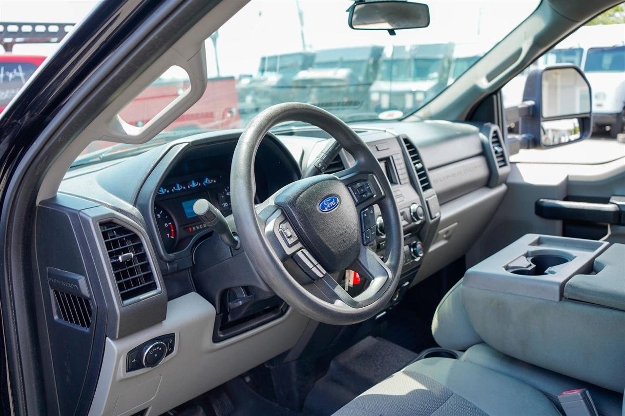 Ford F-250 SD XL Crew Cab 2WD 2018
