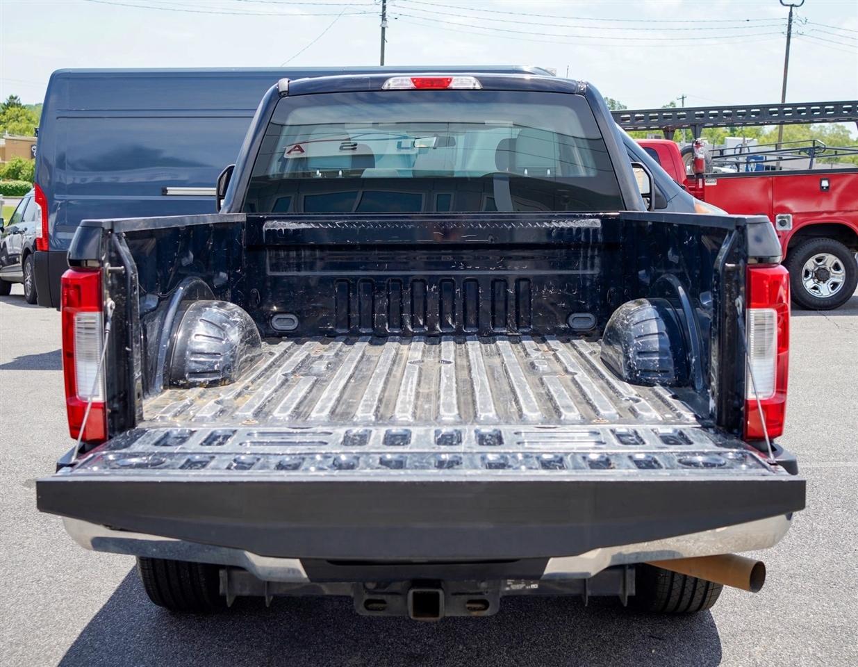 Ford F-250 SD XL Crew Cab 2WD 2018