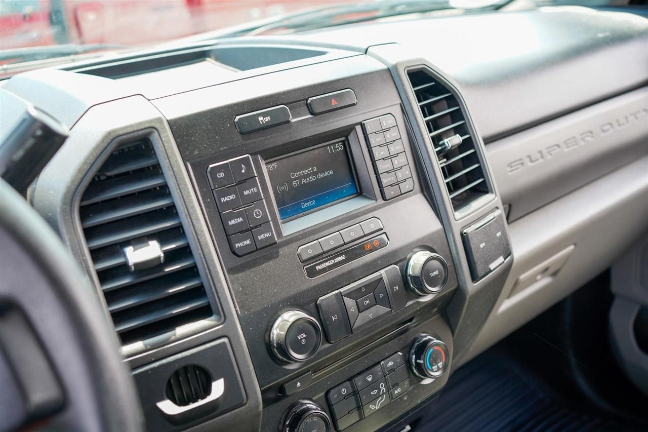 Ford F-250 SD XL Crew Cab 2WD 2018
