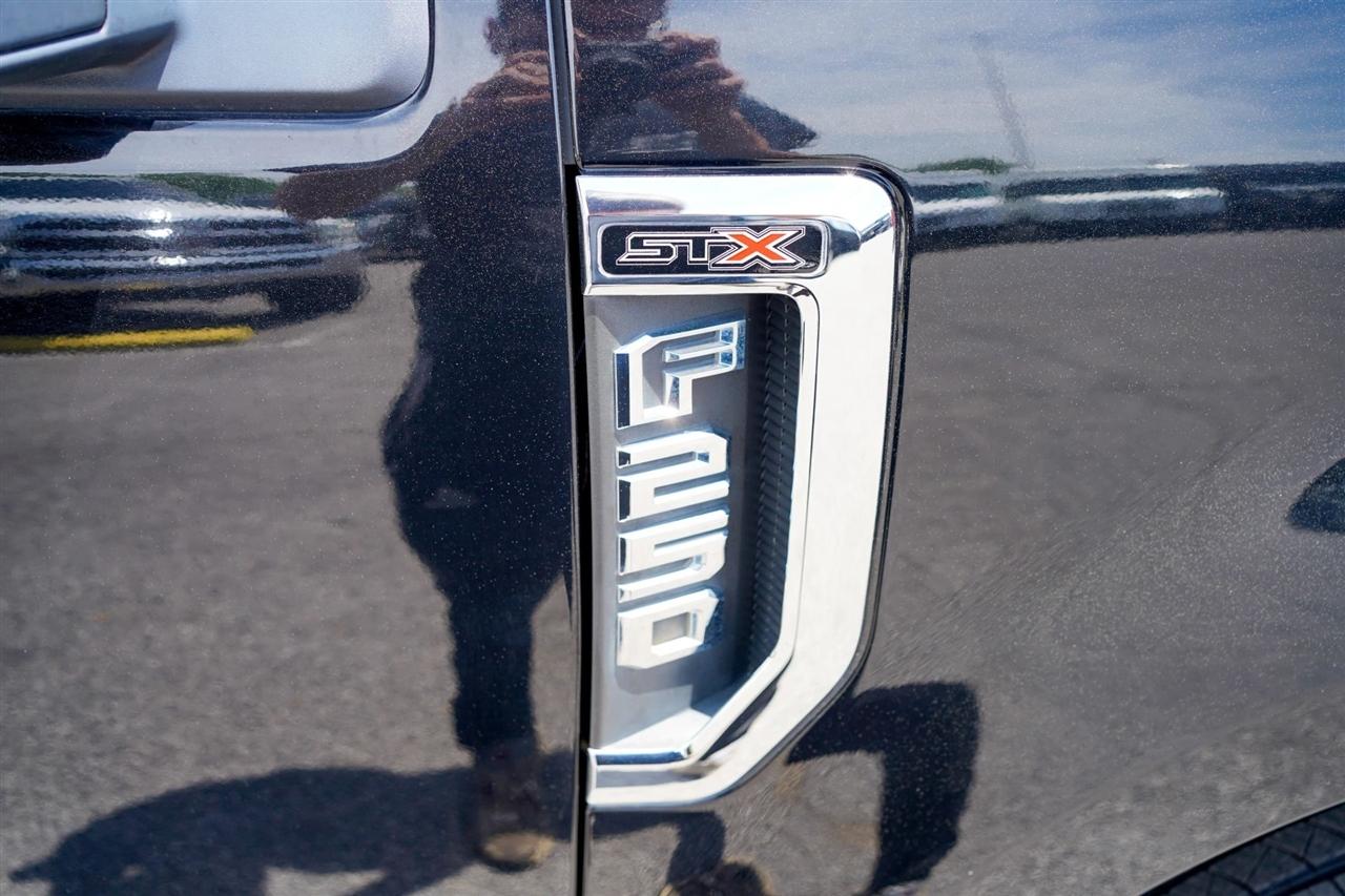 Ford F-250 SD XL Crew Cab 2WD 2018