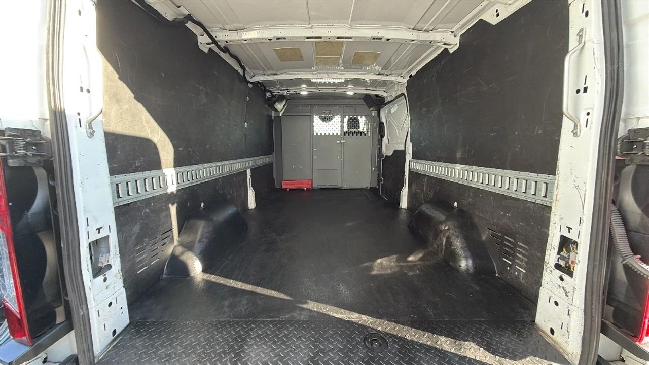 Ford Transit 250 Van Low Roof w/Sliding Pass. 130-in. WB 2021