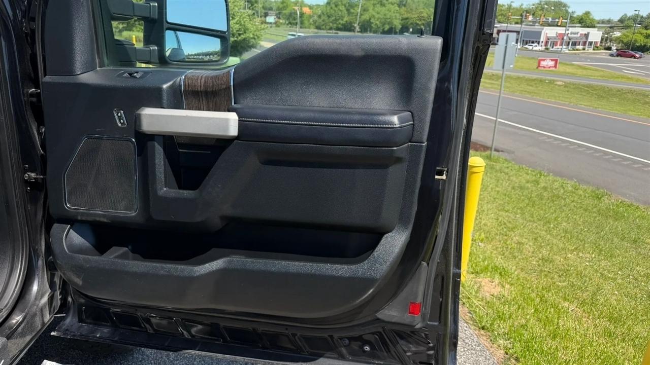 Ford F-350 SD Lariat SuperCab Long Bed 4WD DRW 2020