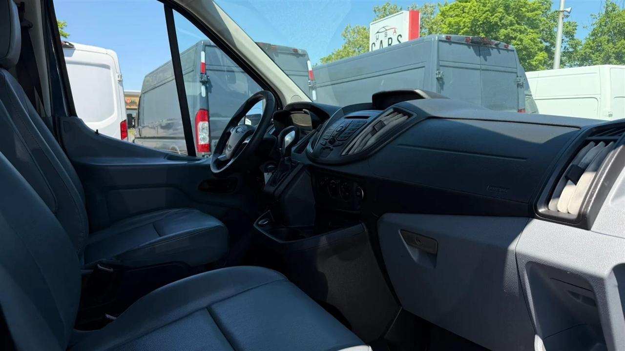 Ford Transit 250 Van Med. Roof w/Sliding Pass. 148-in. WB 2019