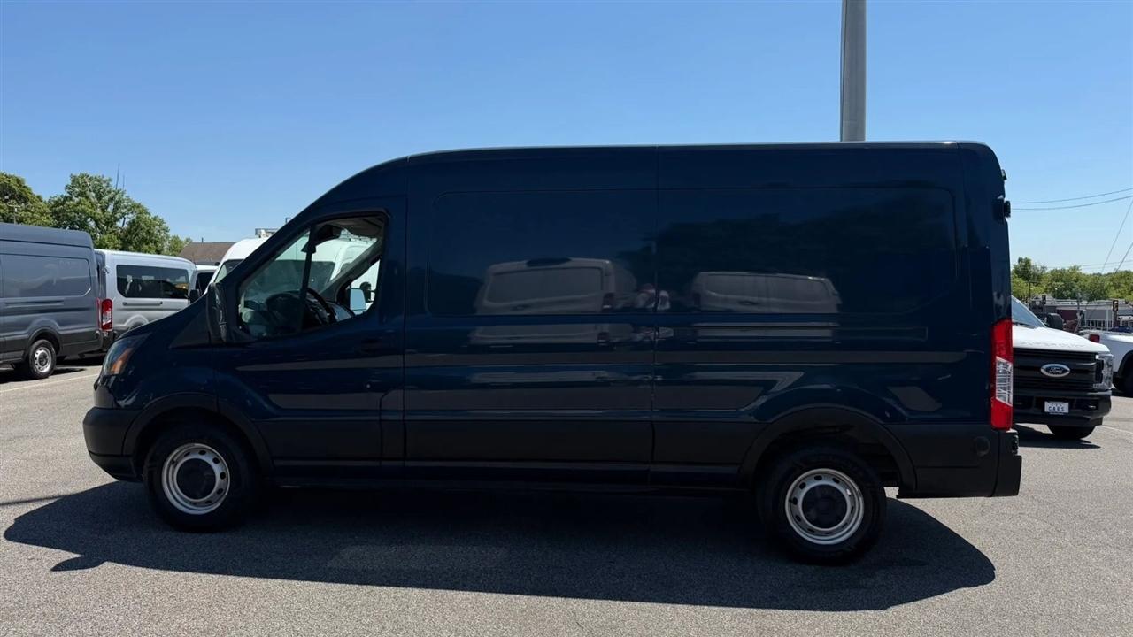 Ford Transit 250 Van Med. Roof w/Sliding Pass. 148-in. WB 2019