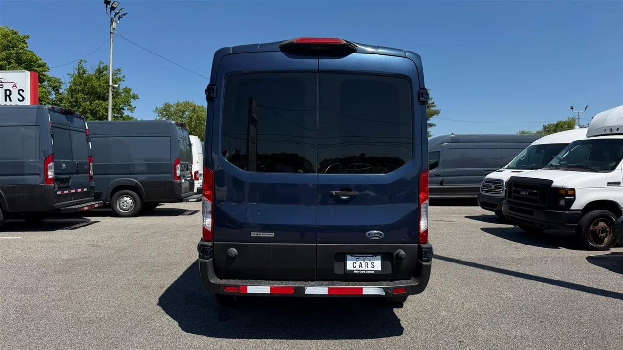Ford Transit 250 Van Med. Roof w/Sliding Pass. 148-in. WB 2019