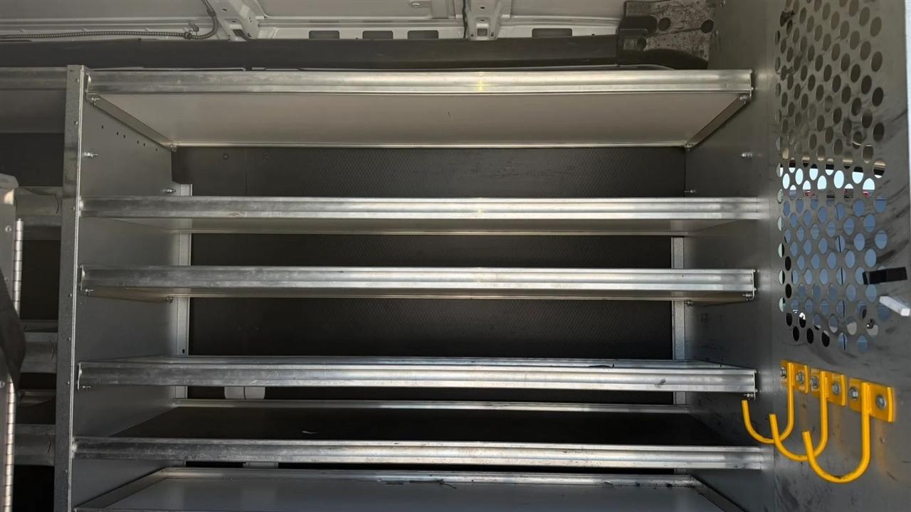 Ford Transit 250 Van Med. Roof w/Sliding Pass. 148-in. WB 2017