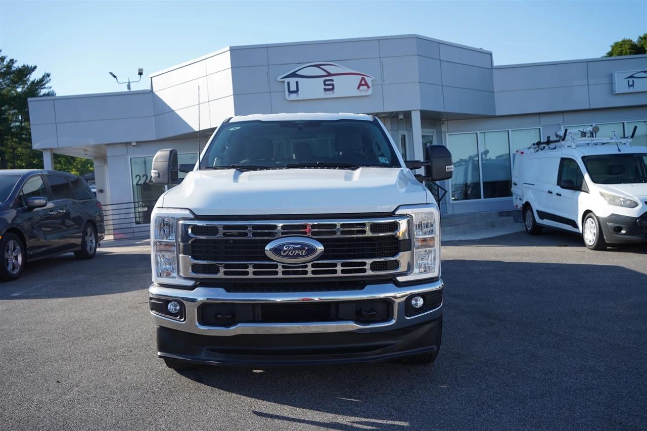 Ford F-250 SD XLT Crew Cab 4WD 2025