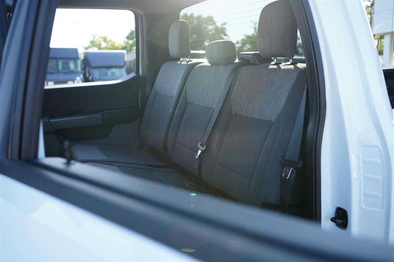 Ford F-250 SD XLT Crew Cab 4WD 2025