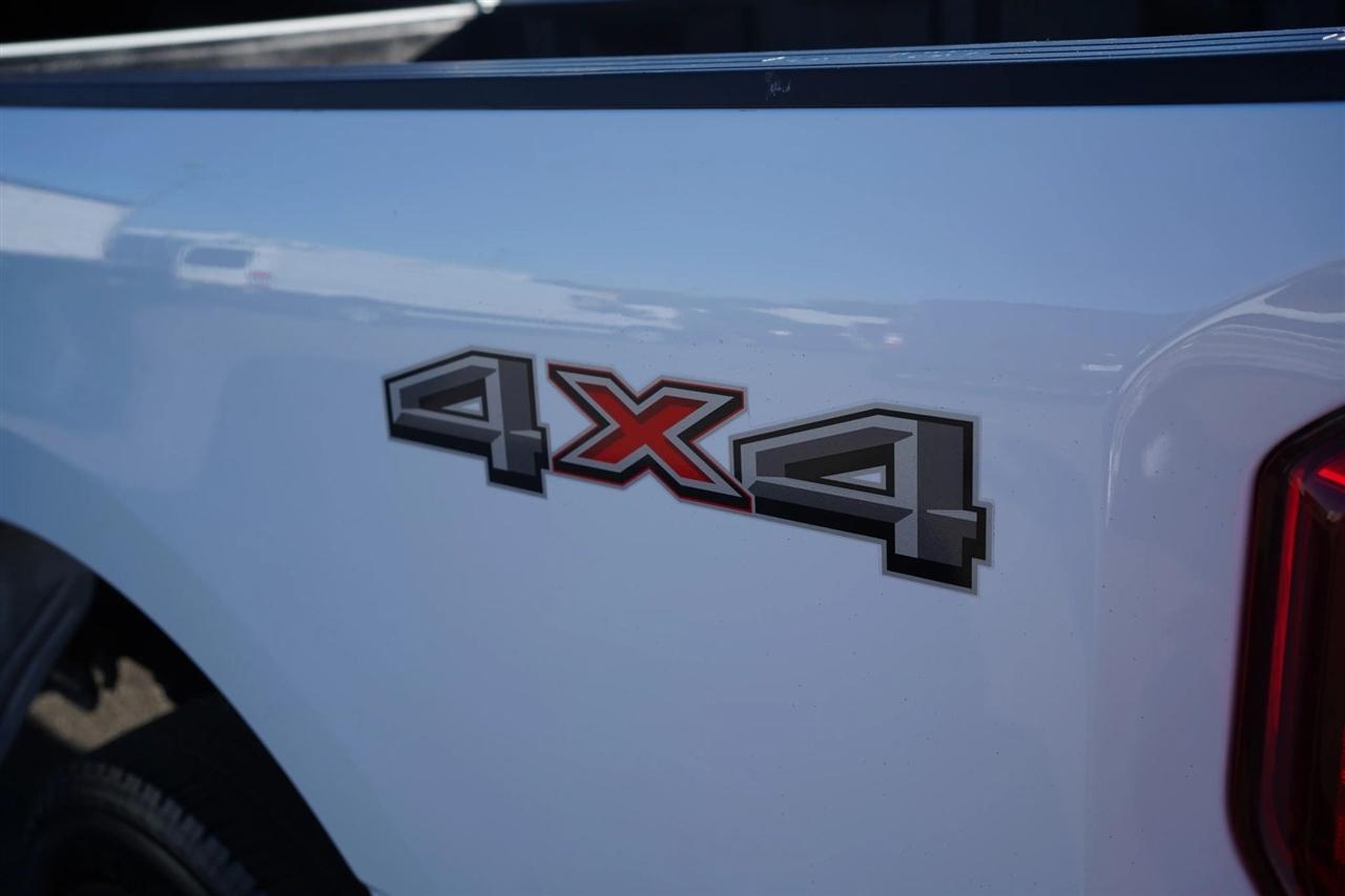 Ford F-250 SD XLT Crew Cab 4WD 2025