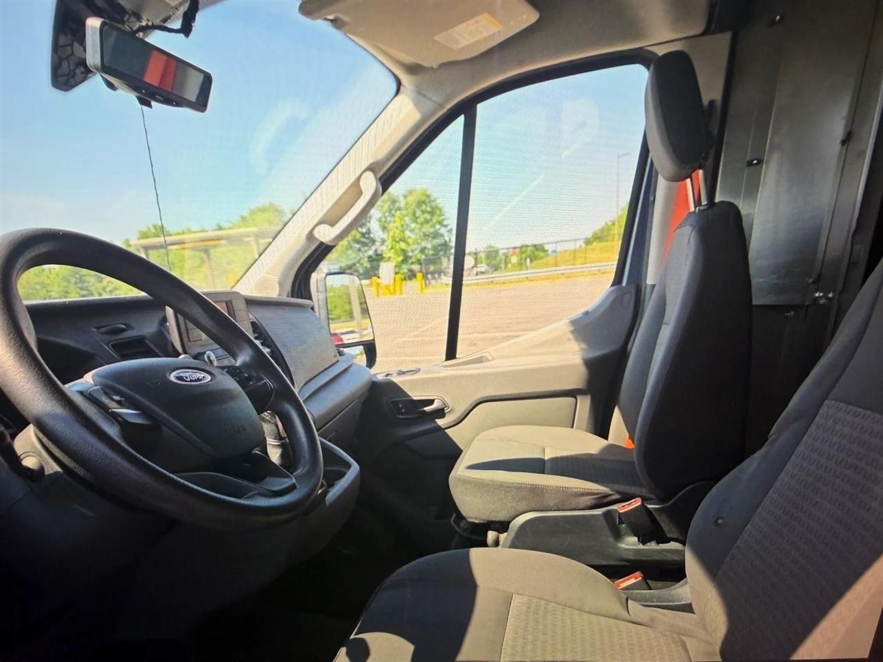 Ford Transit 250 Van High Roof w/Sliding Pass. 148-in. WB EL 2020