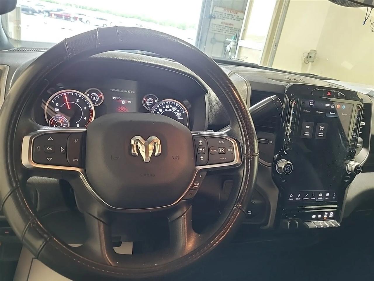 RAM 3500 Tradesman Crew Cab 4WD DRW 2025