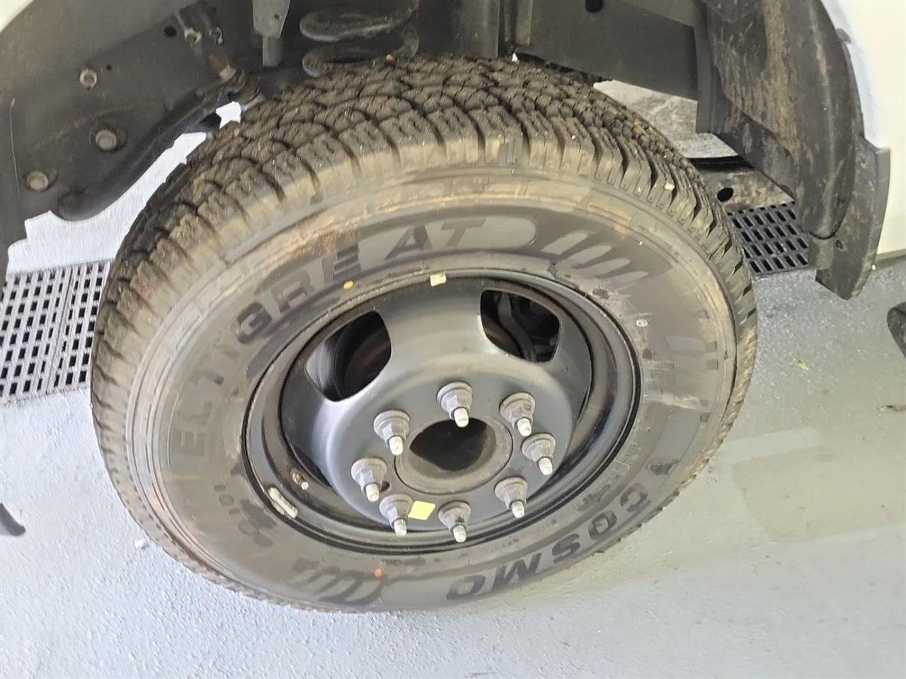 RAM 3500 Tradesman Crew Cab 4WD DRW 2025