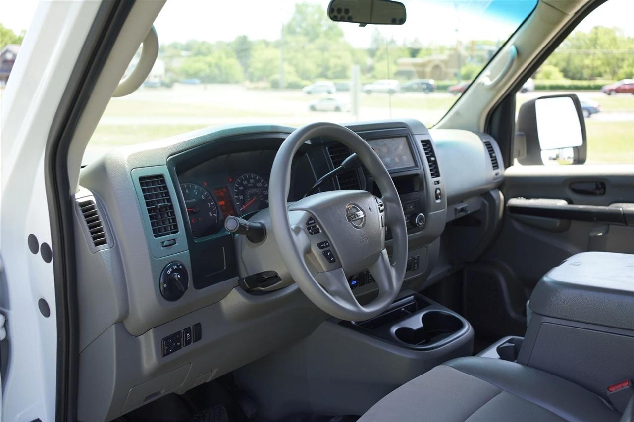 Nissan NV Cargo 2500 HD SV V6 High Roof 2019