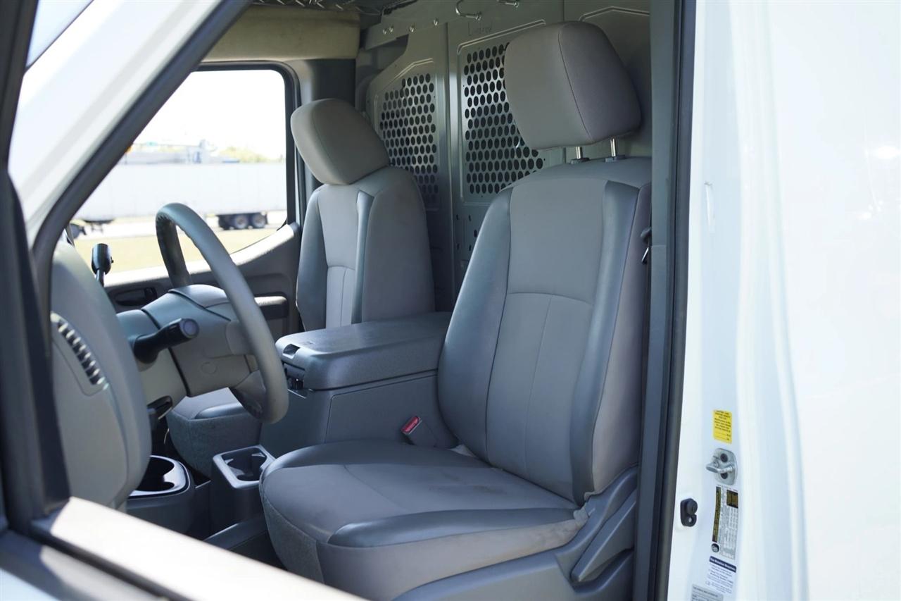 Nissan NV Cargo 2500 HD SV V6 High Roof 2019