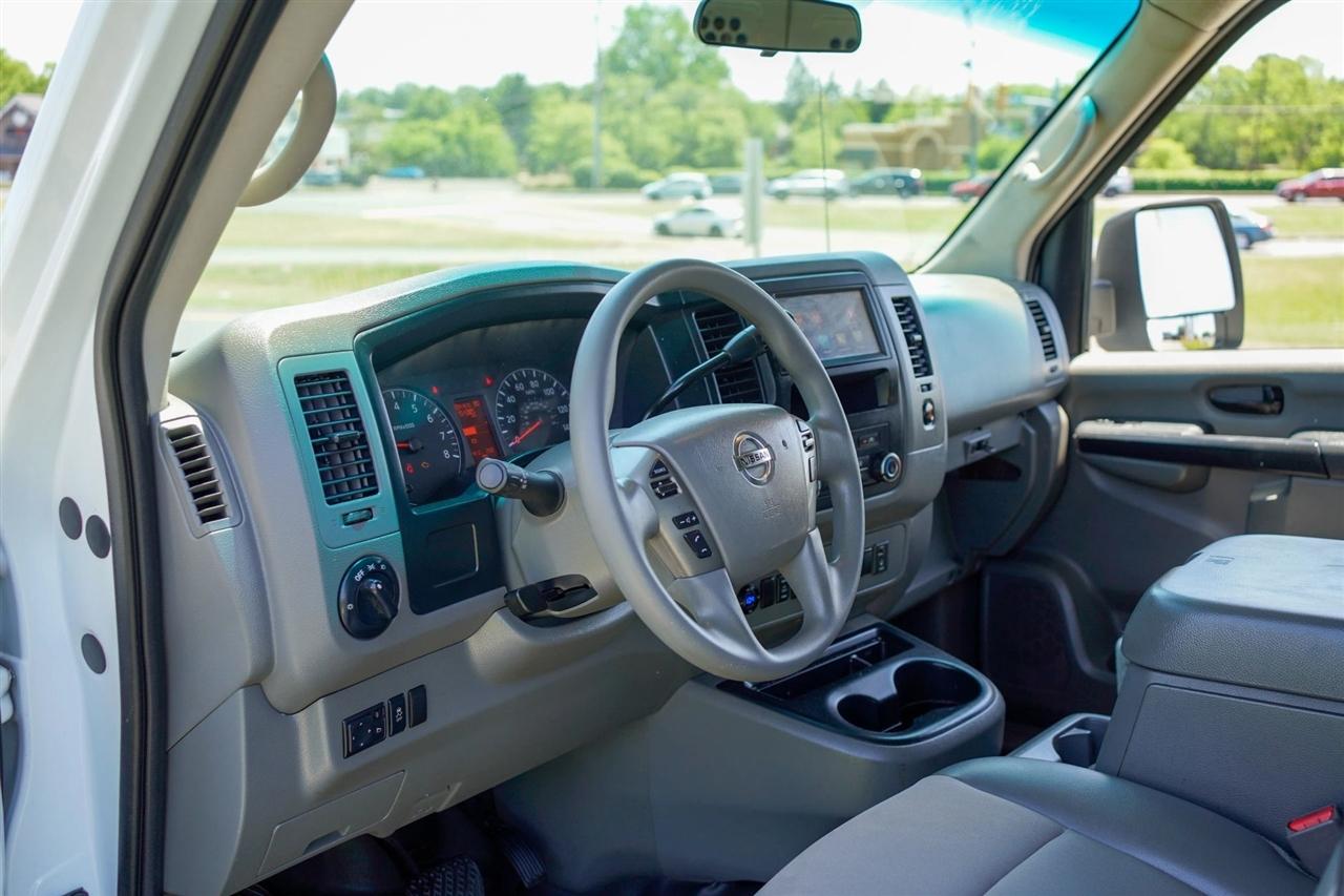 Nissan NV Cargo 2500 HD SV V6 High Roof 2019