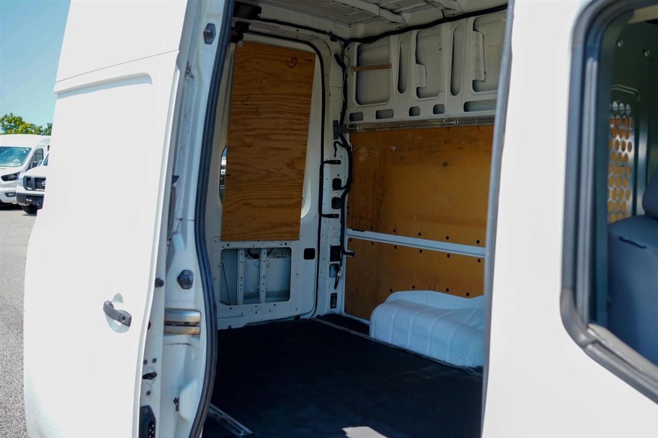 Nissan NV Cargo 2500 HD SV V6 High Roof 2019