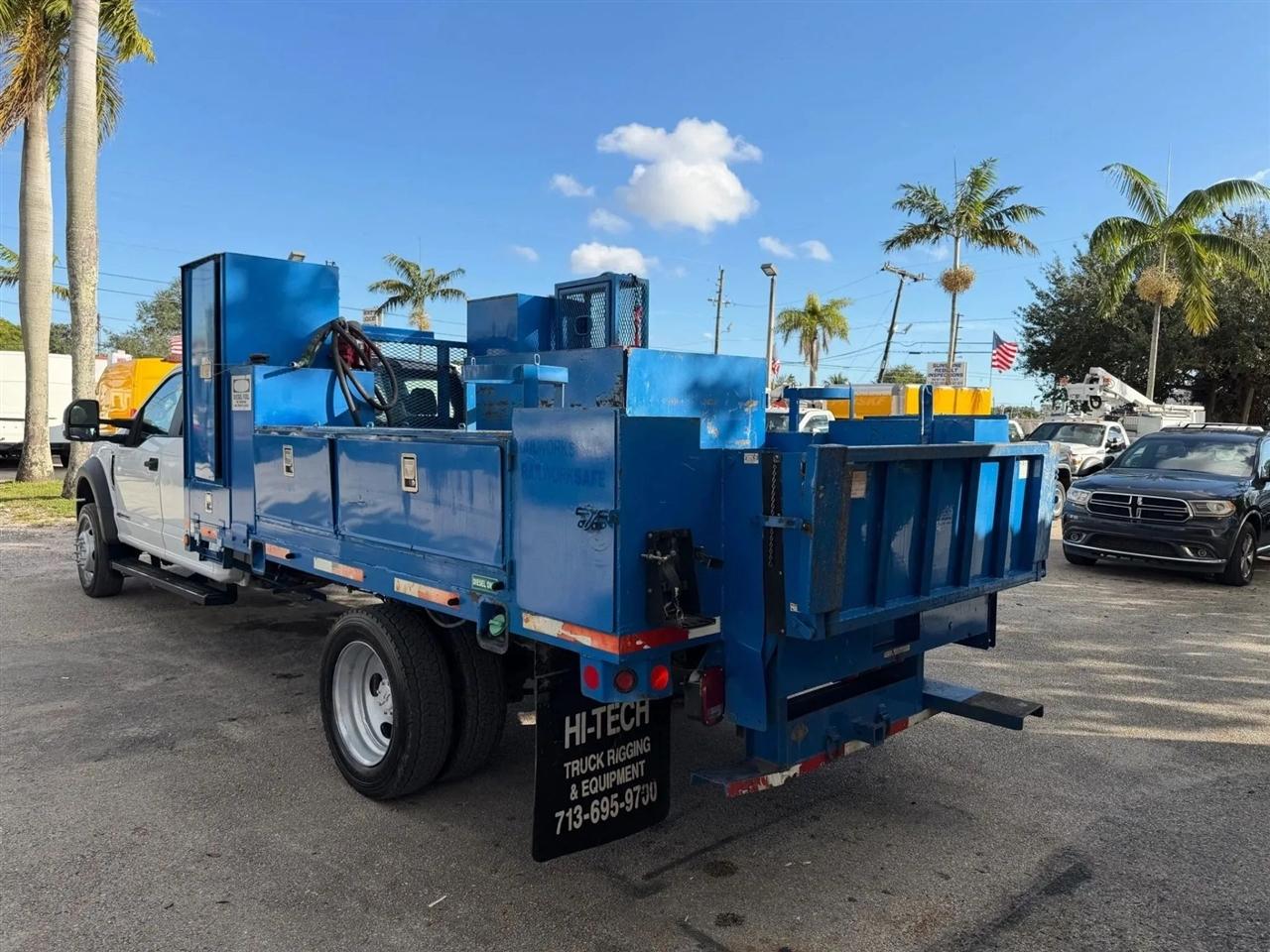 Ford F-550 Crew Cab DRW 2WD 2017