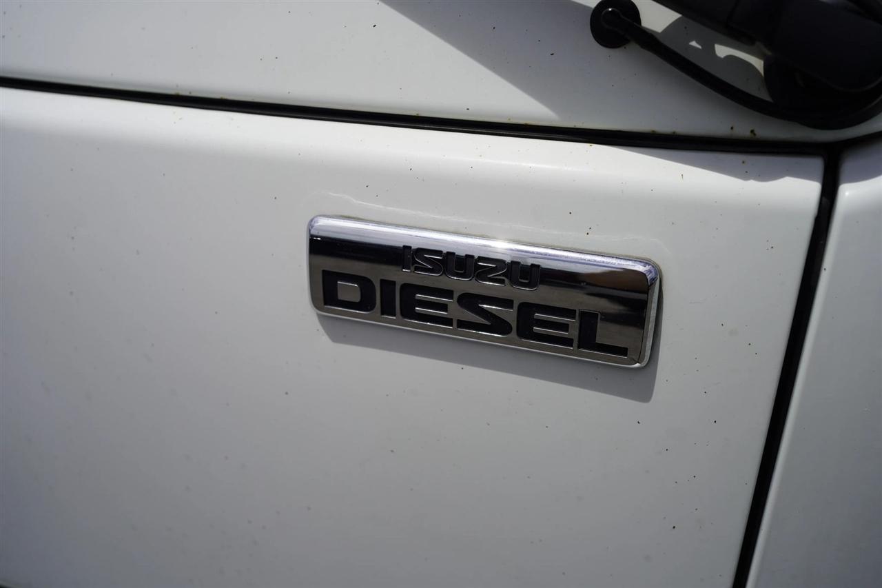 Isuzu NPR  2019