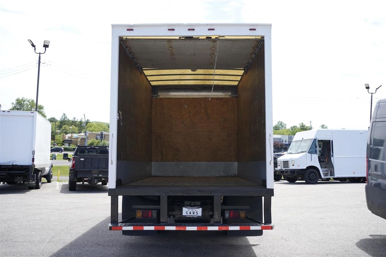 Isuzu NPR  2019