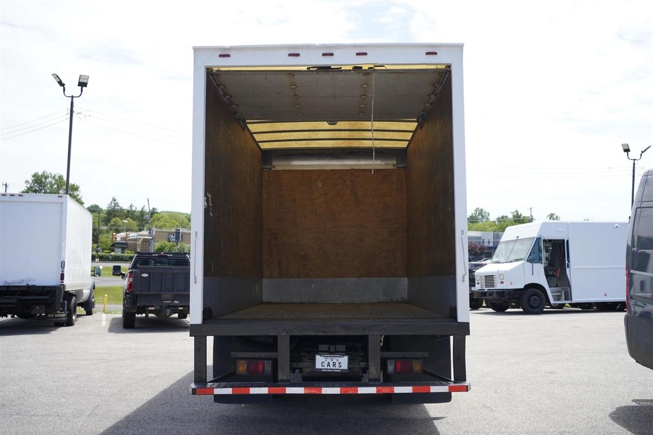 Isuzu NPR  2019