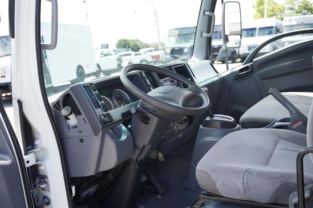 Isuzu NPR  2019