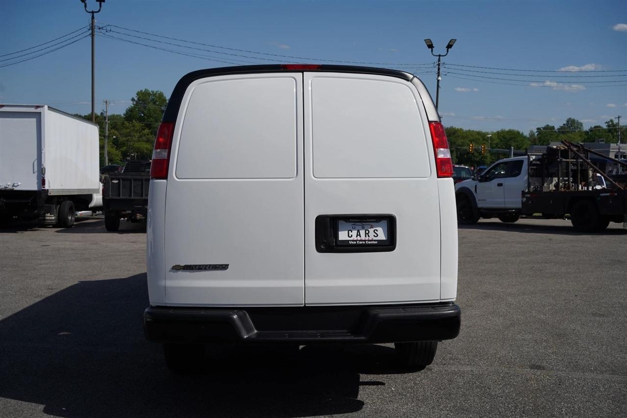 Chevrolet Express 2500 Cargo 2025