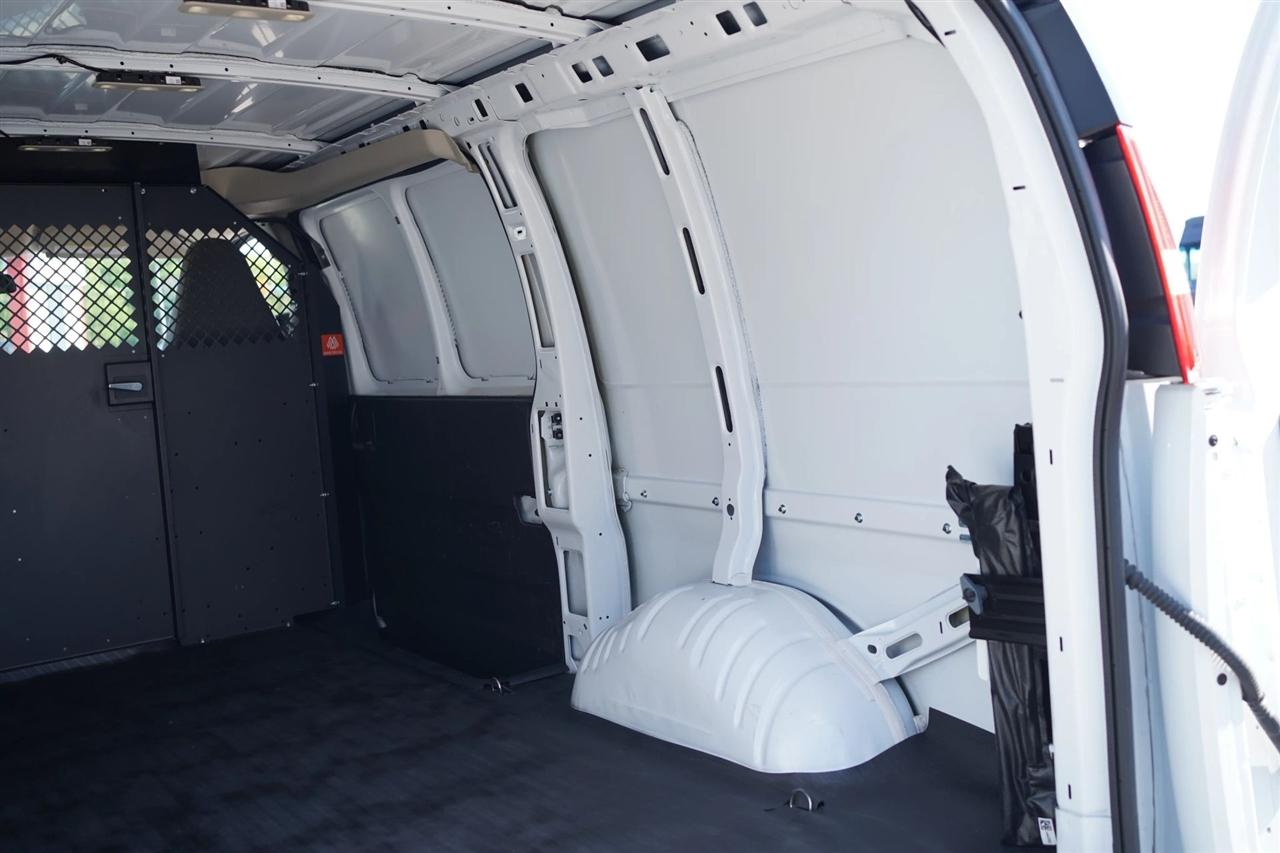 Chevrolet Express 2500 Cargo 2025