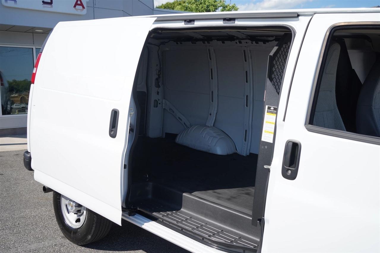 Chevrolet Express 2500 Cargo 2025