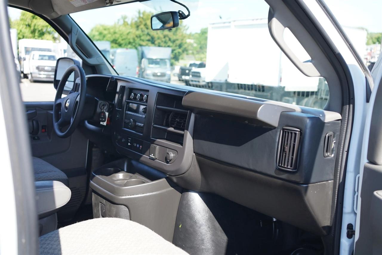 Chevrolet Express 2500 Cargo 2025