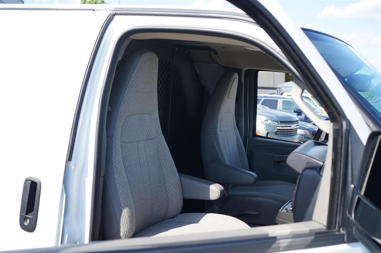 Chevrolet Express 2500 Cargo 2025