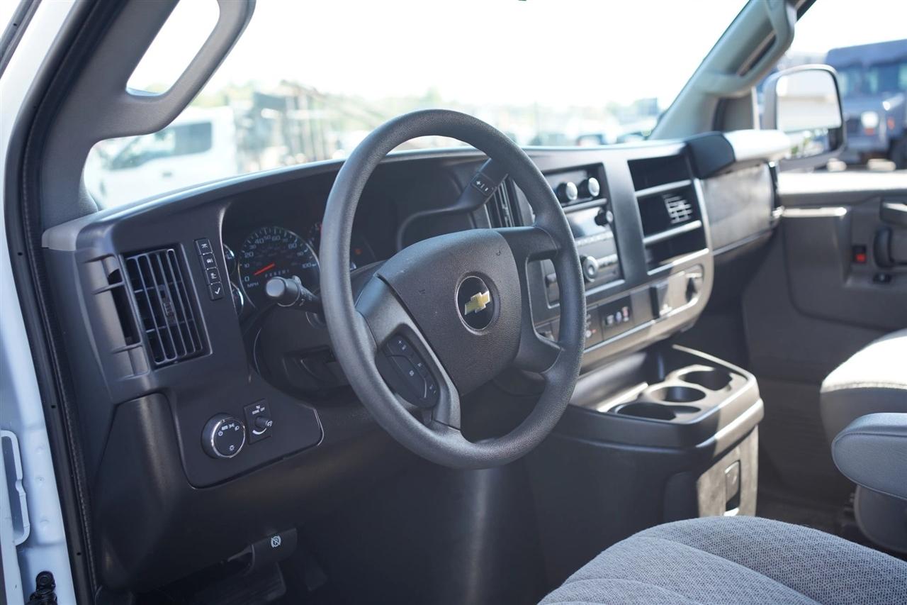 Chevrolet Express 2500 Cargo 2025