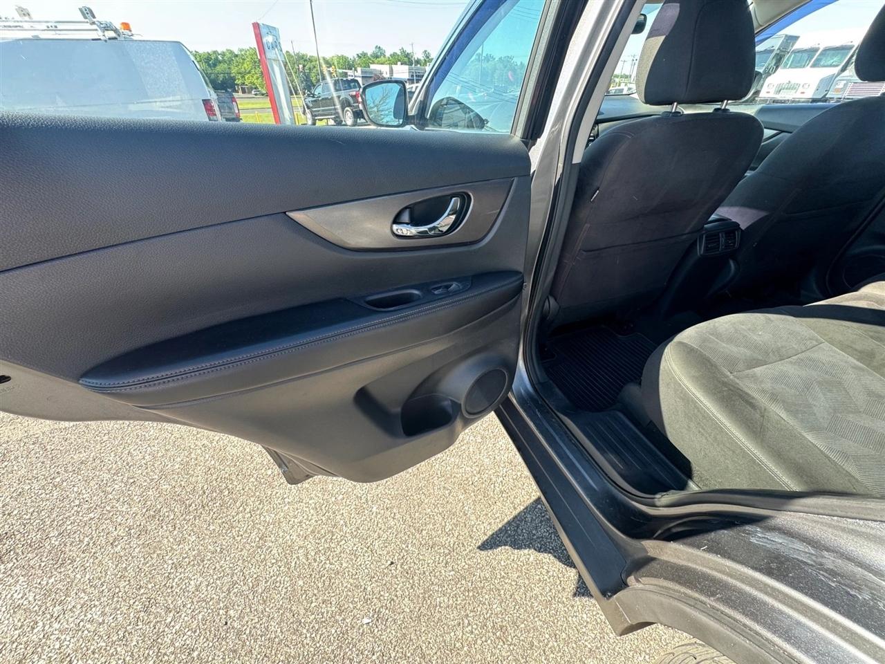Nissan Rogue S AWD 2015