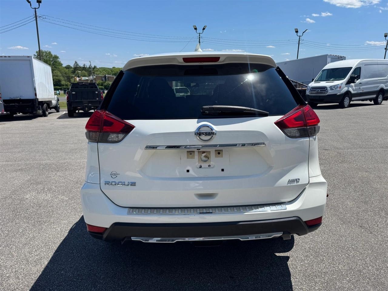 Nissan Rogue S AWD 2017