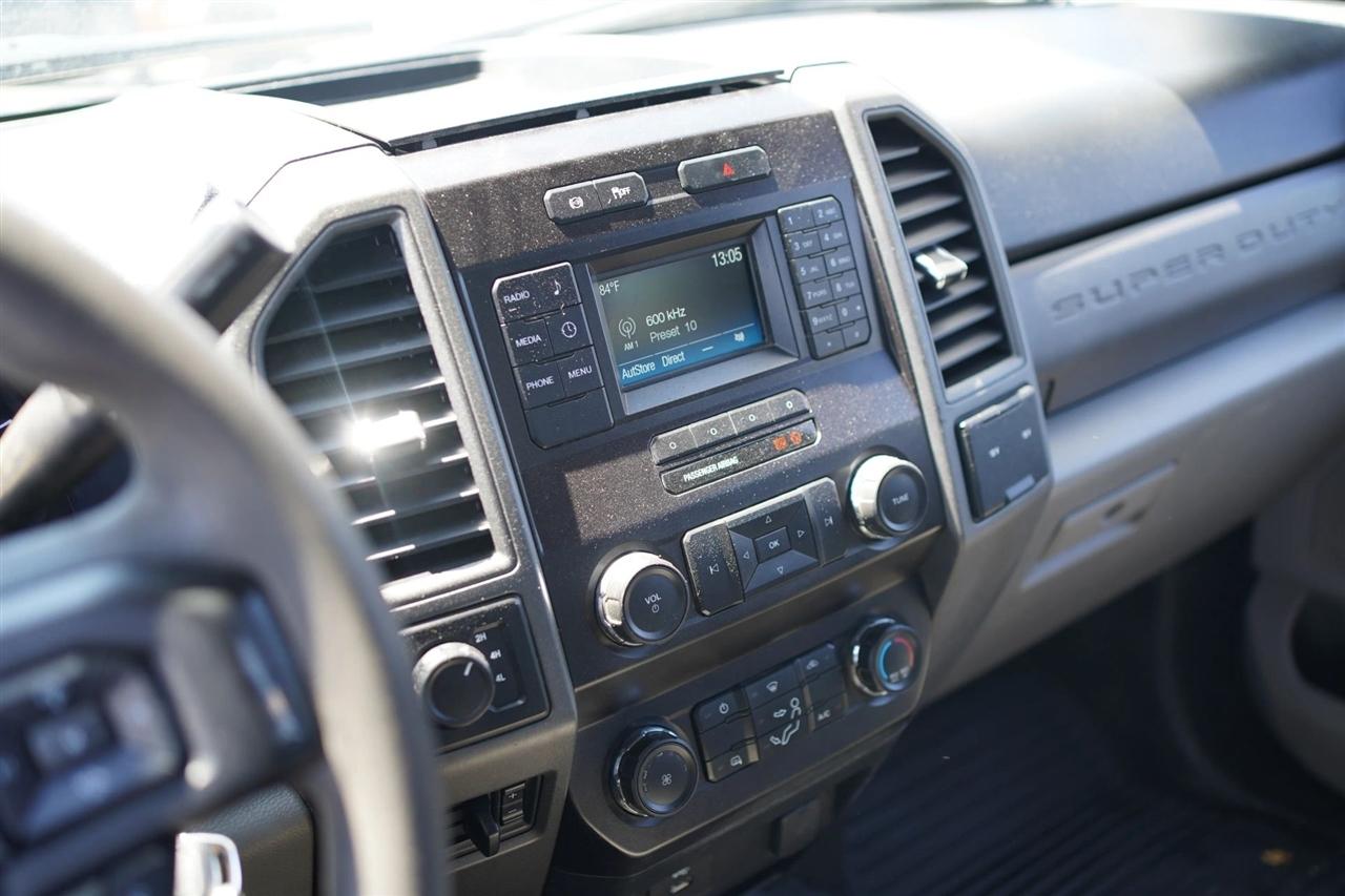 Ford F-350 SD XLT Crew Cab Long Bed DRW 4WD 2019