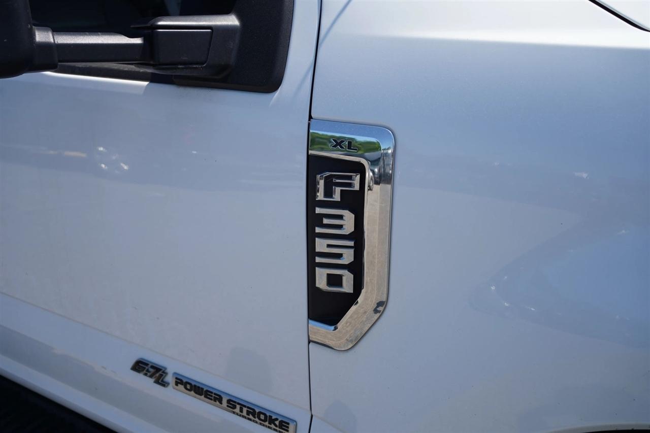 Ford F-350 SD XLT Crew Cab Long Bed DRW 4WD 2019