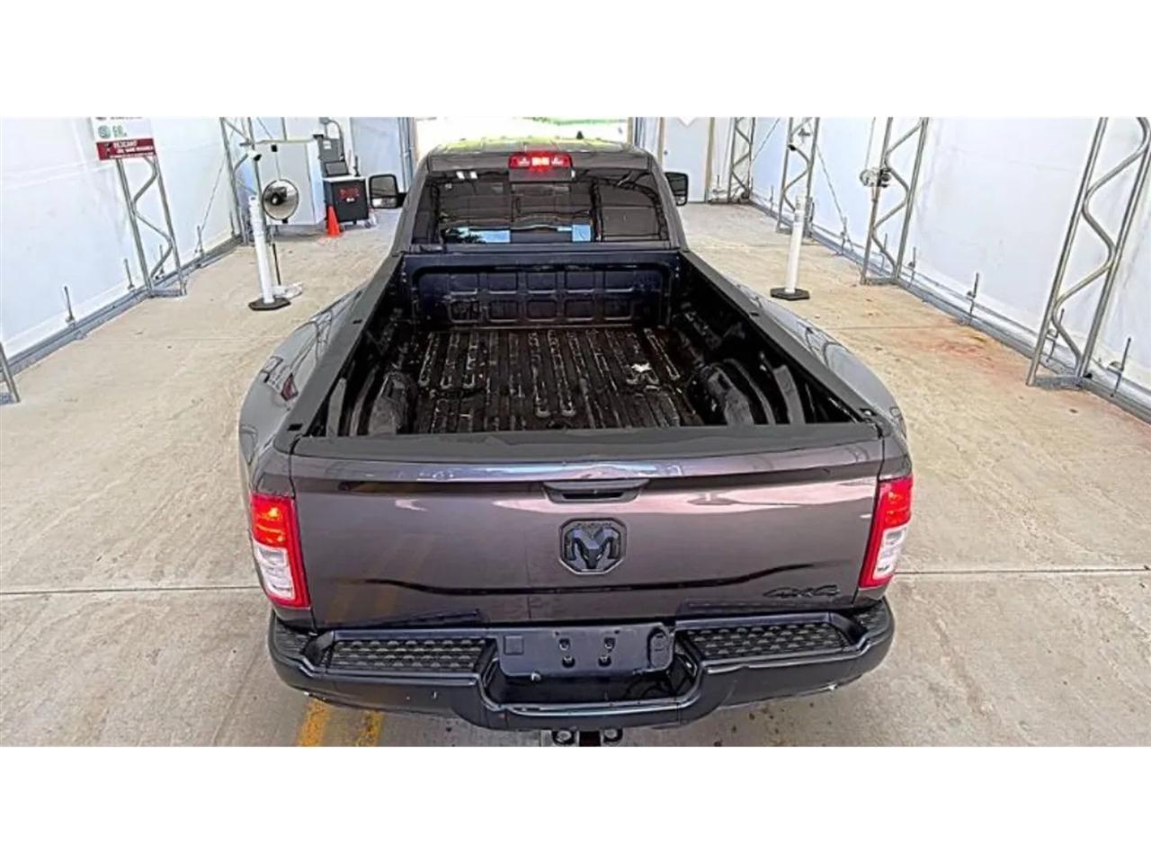 RAM 3500 Tradesman Crew Cab 4WD DRW 2024