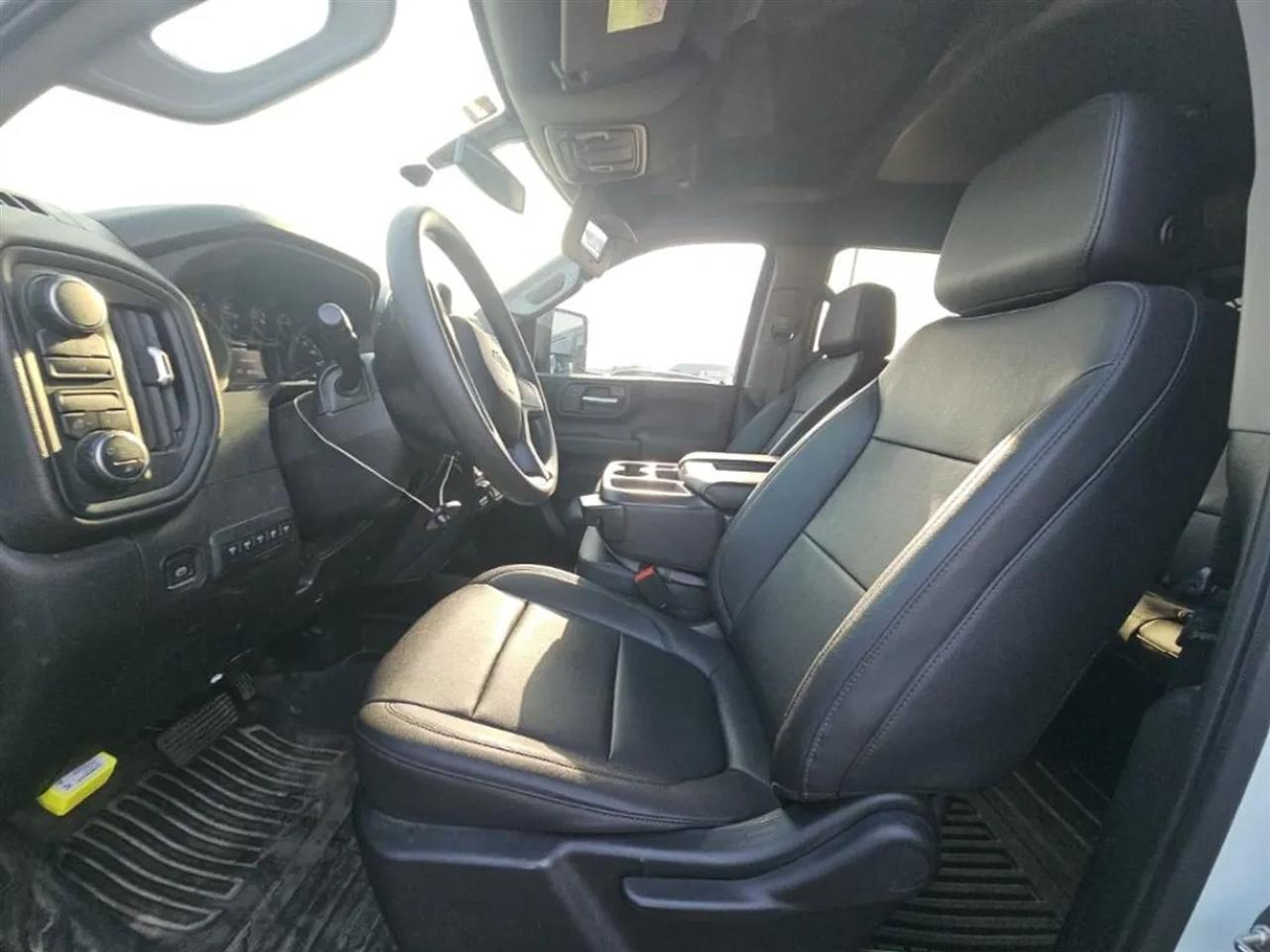 Chevrolet Silverado 3500HD Work Truck Crew Cab 4WD 2023